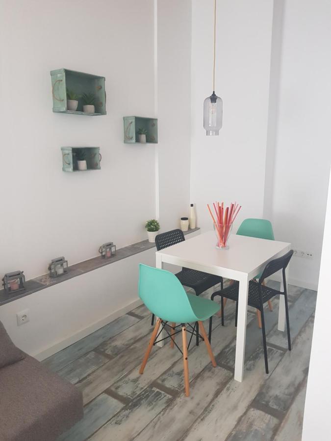 Apt 6 - Apartamento En La Playa De El Palo Málaga Dış mekan fotoğraf